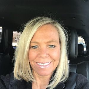 Meet your Posher, Stacy